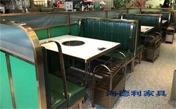 自助餐火鍋桌